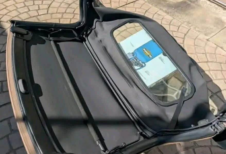 BRAND NEW NA and NB TAN ROBBINS CANVAS SOFT TOP. - Image 3