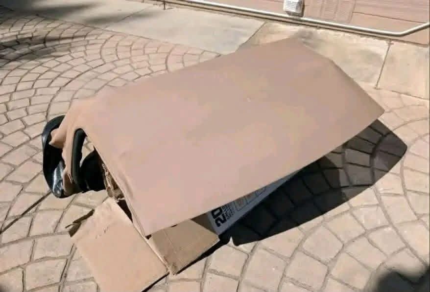 BRAND NEW NA and NB TAN ROBBINS CANVAS SOFT TOP. - Image 4