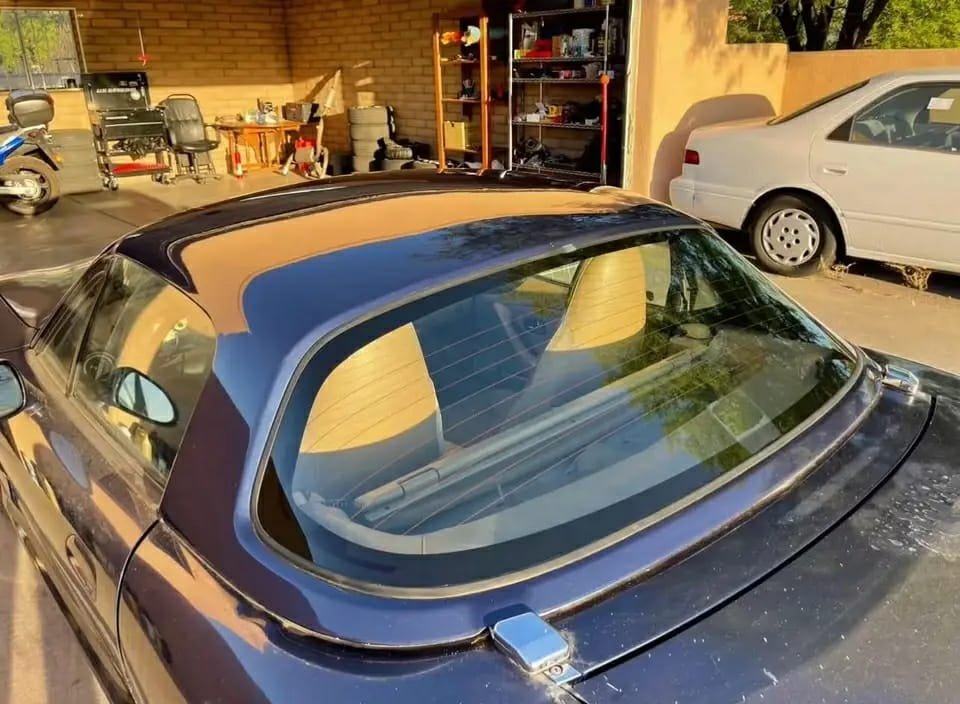 OEM Miata hardtop1990-2005 NA/NB Miata. - Image 2